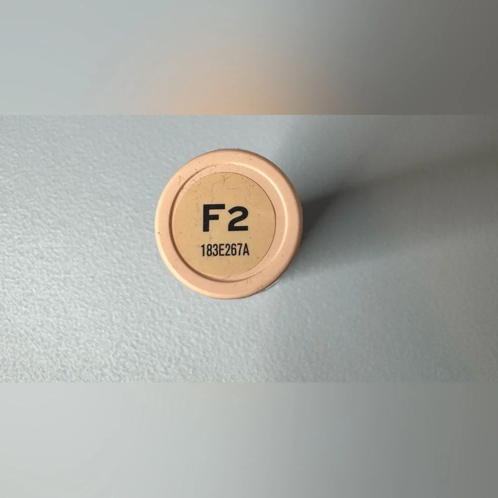 Makeup Revolution fast base Foundation Stick in F2 sealed